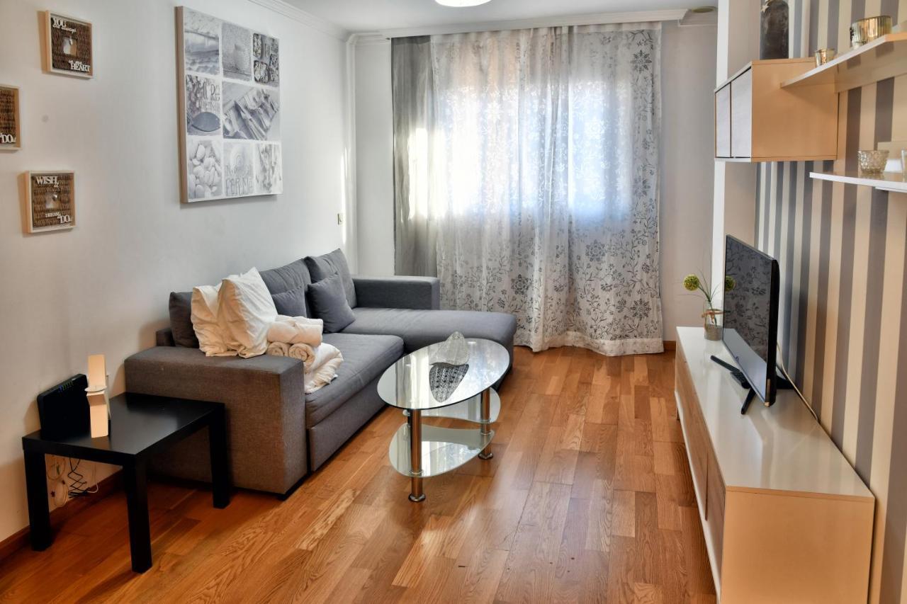 Wonderstays Apartamentos La Estacion مالقة المظهر الخارجي الصورة