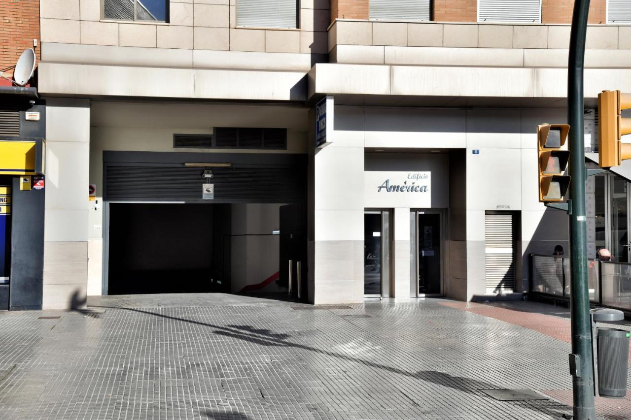 Wonderstays Apartamentos La Estacion مالقة المظهر الخارجي الصورة