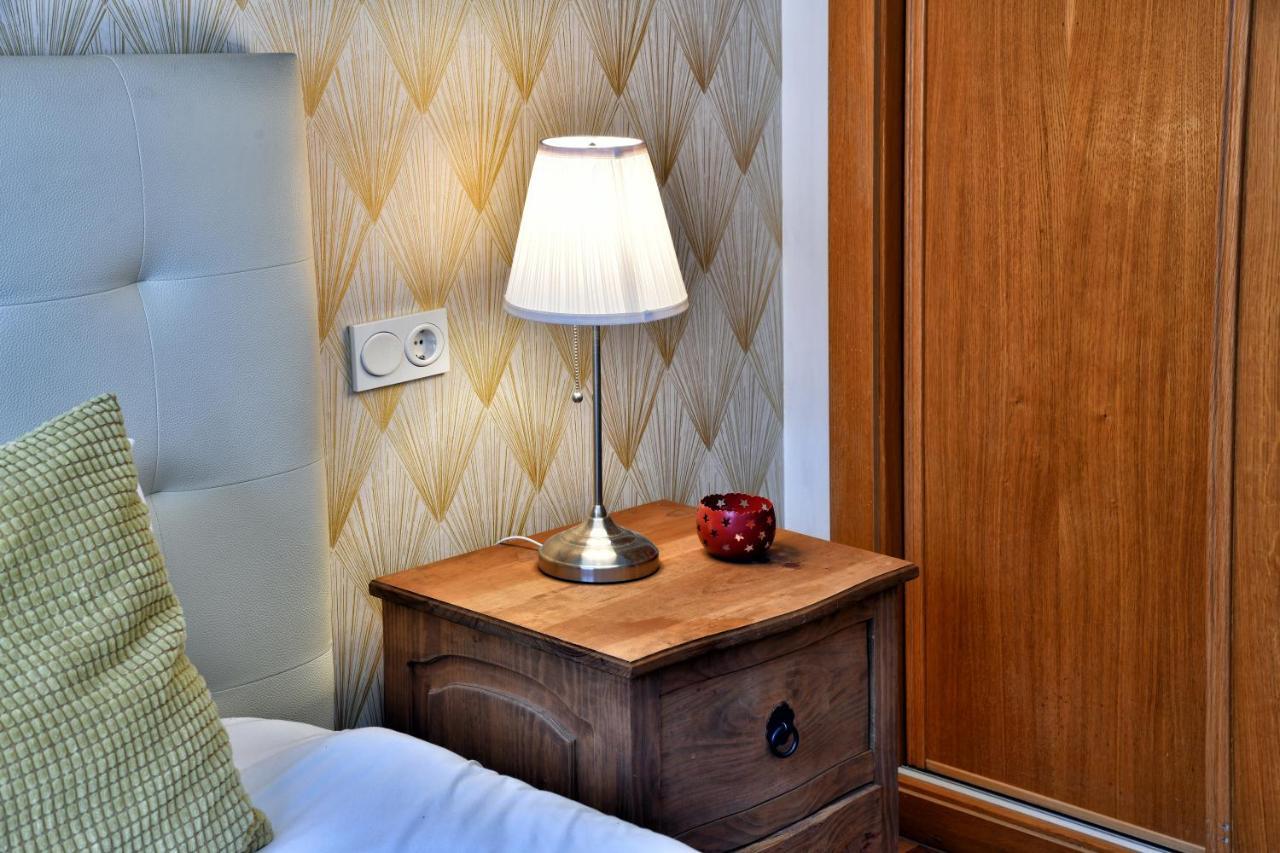 Wonderstays Apartamentos La Estacion مالقة المظهر الخارجي الصورة