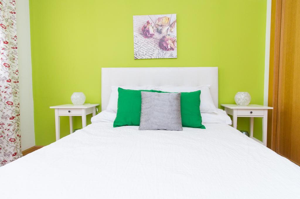 Wonderstays Apartamentos La Estacion مالقة المظهر الخارجي الصورة