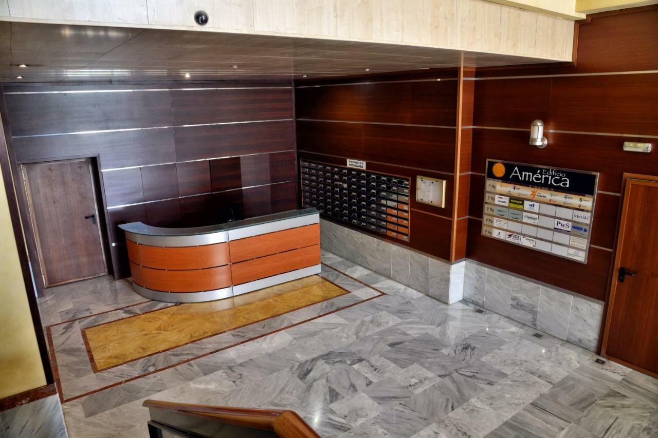 Wonderstays Apartamentos La Estacion مالقة المظهر الخارجي الصورة